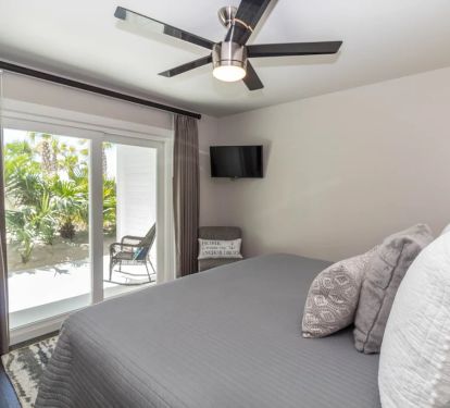 King Guest room