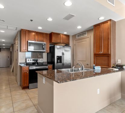 Complete kitchen with plenty of counter space to prepare meals.