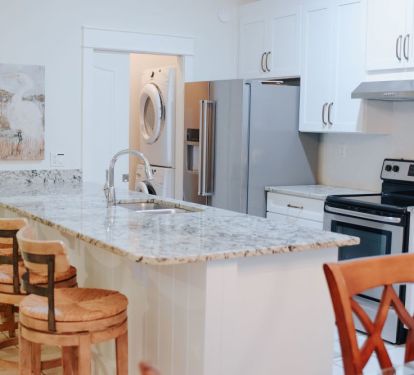 2024 Upgraded kitchen attached to full stackable washer and dryer area