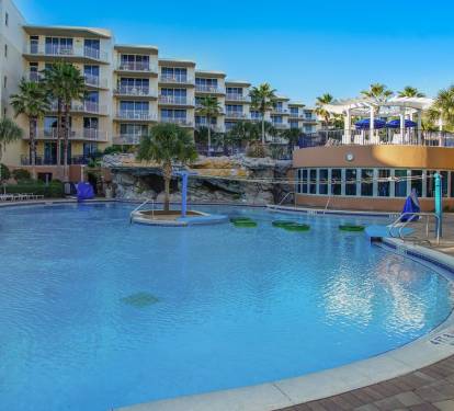 Swimming pool view house