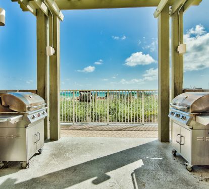 Gas Grills near pool deck