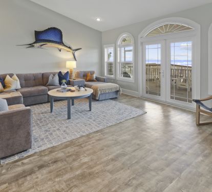 Living Room w/Amazing Gulf Views!!