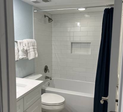 Full tub with shower combo