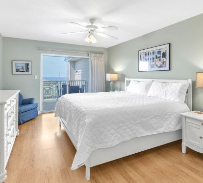 Master suite with Gulf views!