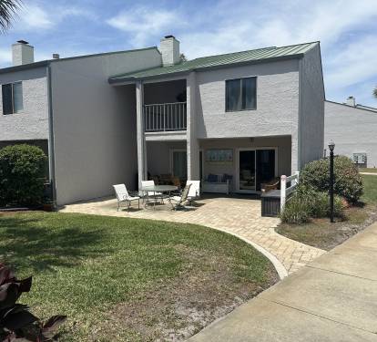 Patio Unit 19