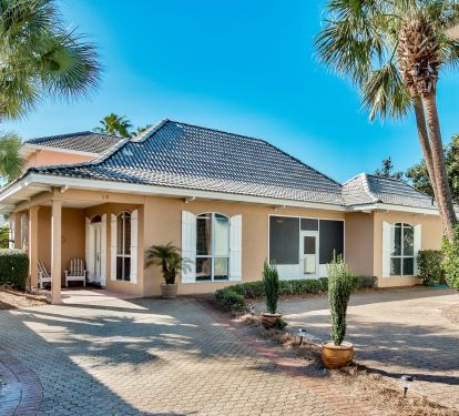 Real Sandy - 3 br + Bonus Room/ 2.5 ba, 1 story in Emerald Shores