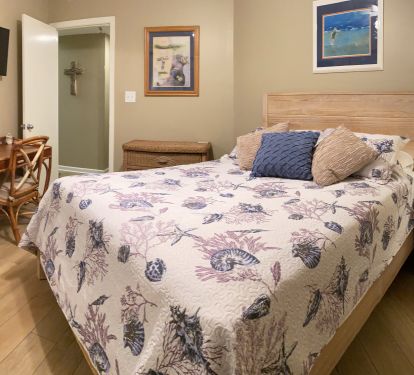Bedroom 2 Queen Bed