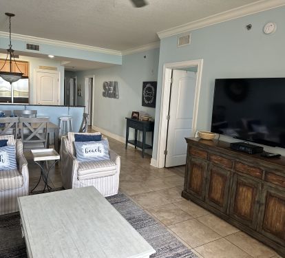 LIVING ROOM LOOKING TO DINING/KITCHEN COMBO
