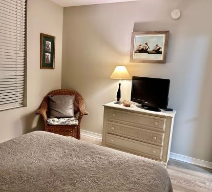 Queen bedroom view