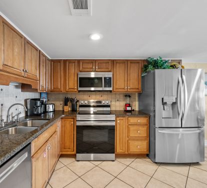  3 BR / 3 BA OCEANFRONT  Townhouse/Condo_8