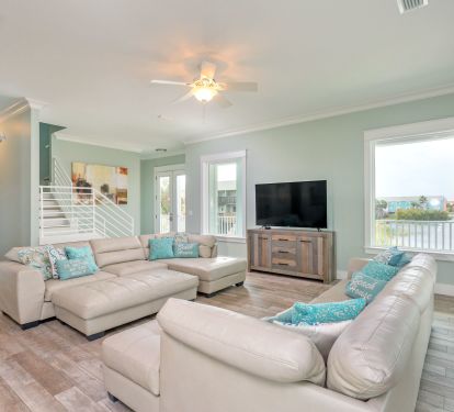 Perfect sitting area to talk about a fun-filled day at the beach