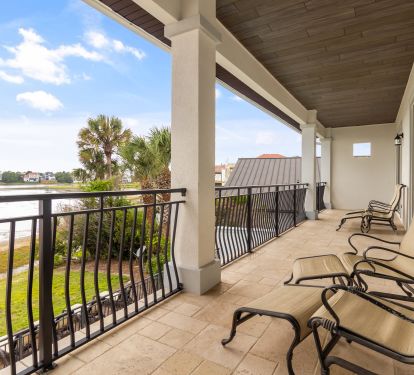 Large Balcony Second Floor Lake View