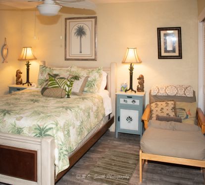guest bedroom with futon chair 