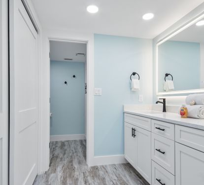 Second Master bathroom