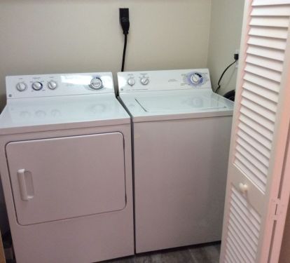 Full Size Washer/Dryer