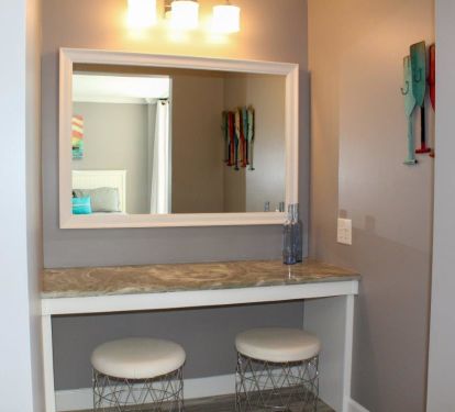 Desk Nook in 3rd Bedroom