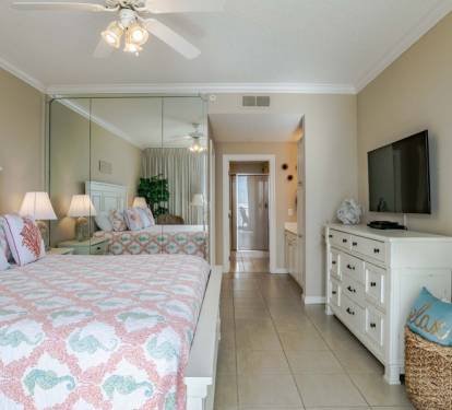 Beautiful spacious master bedroom.