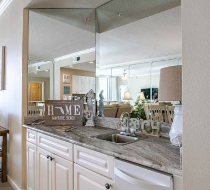 Wet bar with built in ice maker. 