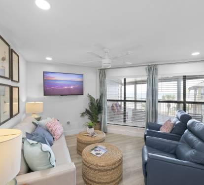 Leather pull-out sofa, leather rocking recliners, 55 inch TV, and GULF VIEW!