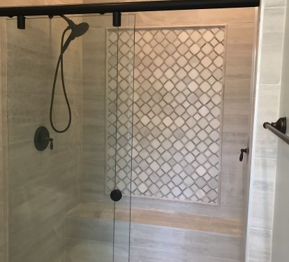 Fabulous shower with rainhead and handheld spray