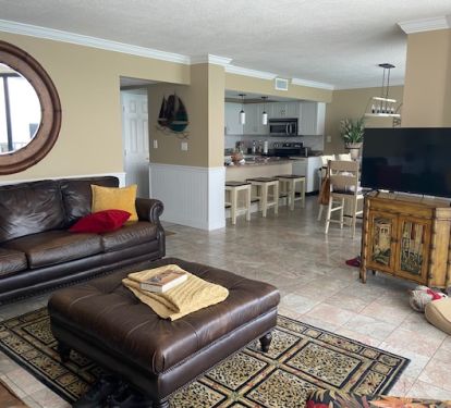 Living room to dining room