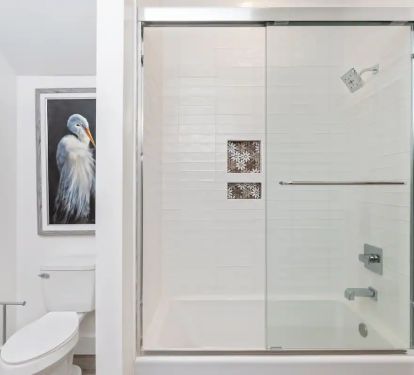 Ovation-20 Bedroom 1 Bath. Pic 1. King with attached bath with quartz vanity and shower/tub combo