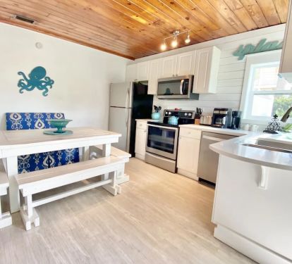 Fully Remodeled Kitchen