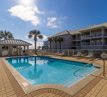 Community pool
