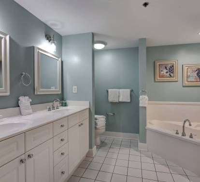 1st On Suite Bathroom