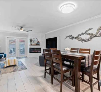 Dinning Table