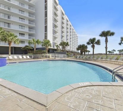 23-Mainsail-Pool