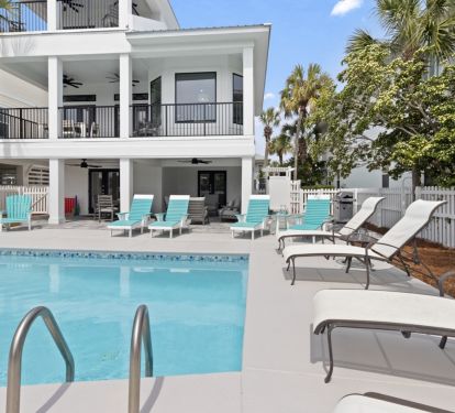 Luxury Pool