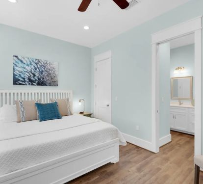Breeze-23 Bed 3 - Photo 2 - This 2nd floor king suite has the most open floor space of all the bedrooms...making it idea for the young family that needs room for a pack-and-play.