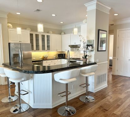 Open Airy Kitchen