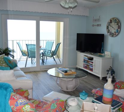 Living Area with 52 inch TV
