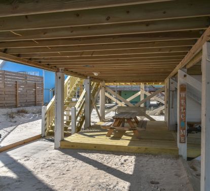 Under house sitting area