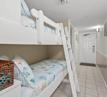 Hall bunks