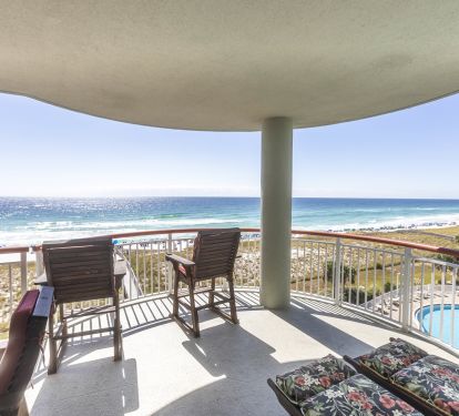 Corner Unit circular balcony with unobstructed beach views
