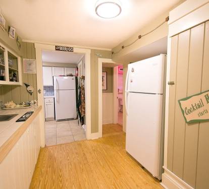 Bar area and Butler's pantry