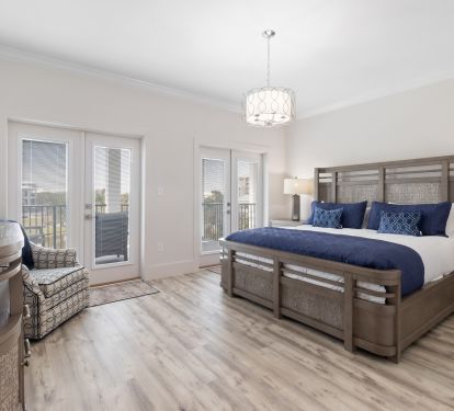 Primary King Bedroom with Ensuite Bathroom - 3rd Floor