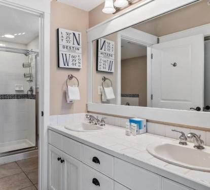 Master Bath_01