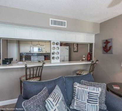 Kitchen with Seating for 2
