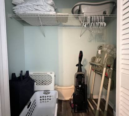 For your convenience, there is a baby gate, bathtub, pack n play and highchair.