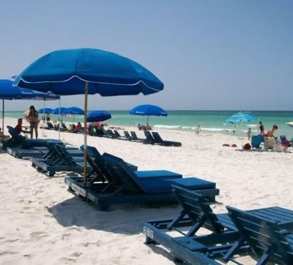 Every Reservation Includes a Free Beach Set-up March thru October