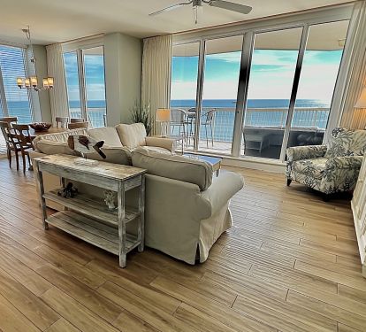 Ideal 9th floor location with amazing endless water views.