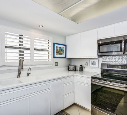 Kitchen with huge window