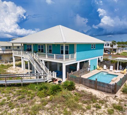 House with pool
