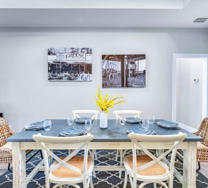 Kitchen Table Area
