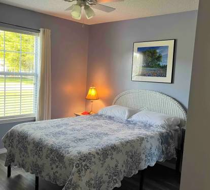 Queen size bed with brand new 10 inch foam mattress
