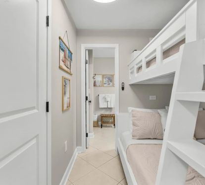 Relax in the cozy bunk room with smart TV&rsquo;s on each bunk.